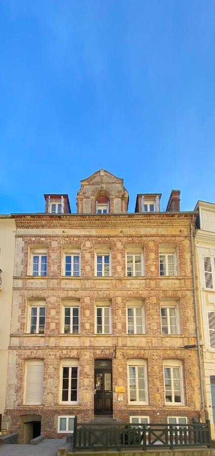 Townhouse Trouville - Appart'Hotel & Studios Exterior foto